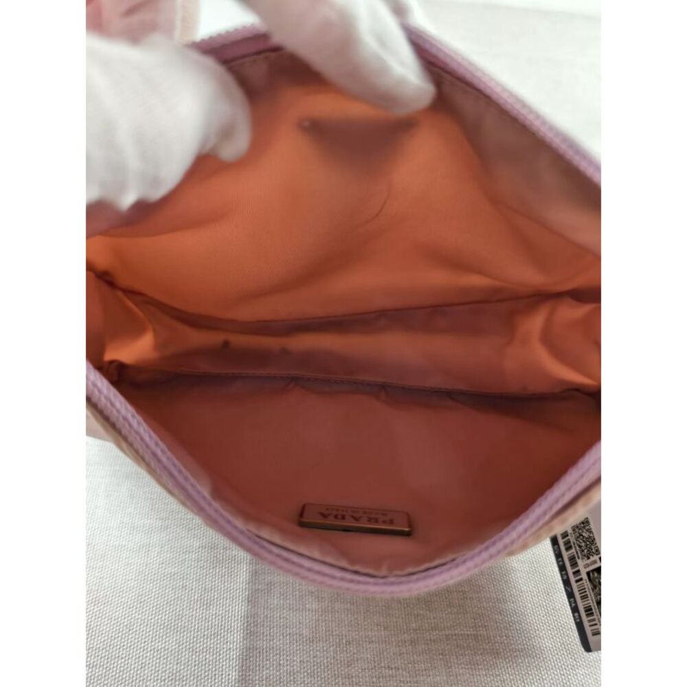 Prada Women Pre-Loved Bag Very Good Condition - Picture 7 of 9